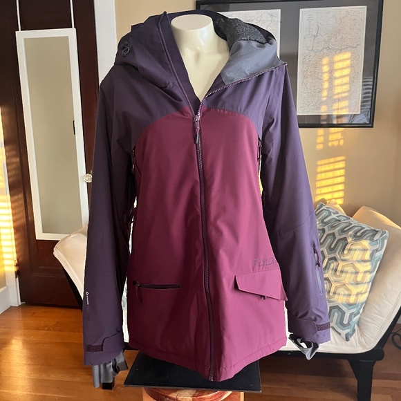 Flylow Daphne Hooded Insulated Jacket, Snow-Skirt Pit-Zips Wrist-Cuffs - Picture 1 of 8